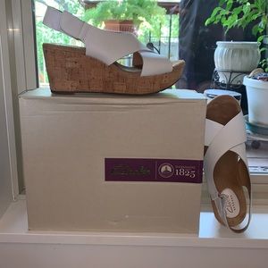 Clark womens wedges. Size 8. NEVER WORN